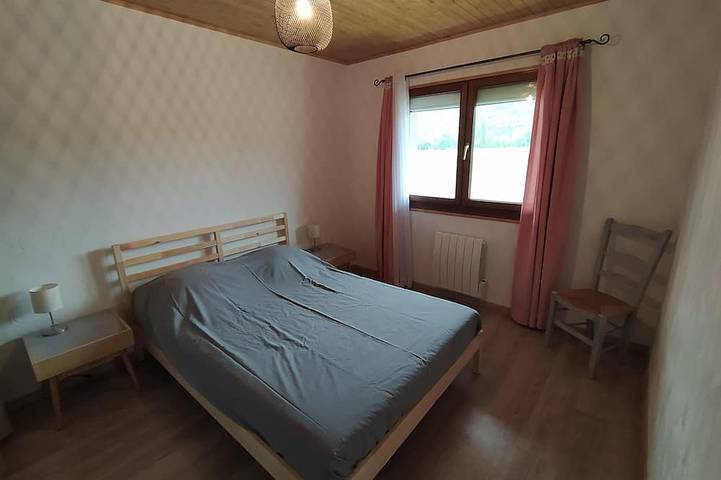 Location de vacances pour 9 personnes, avec terrasse et jardin à Adast - 3