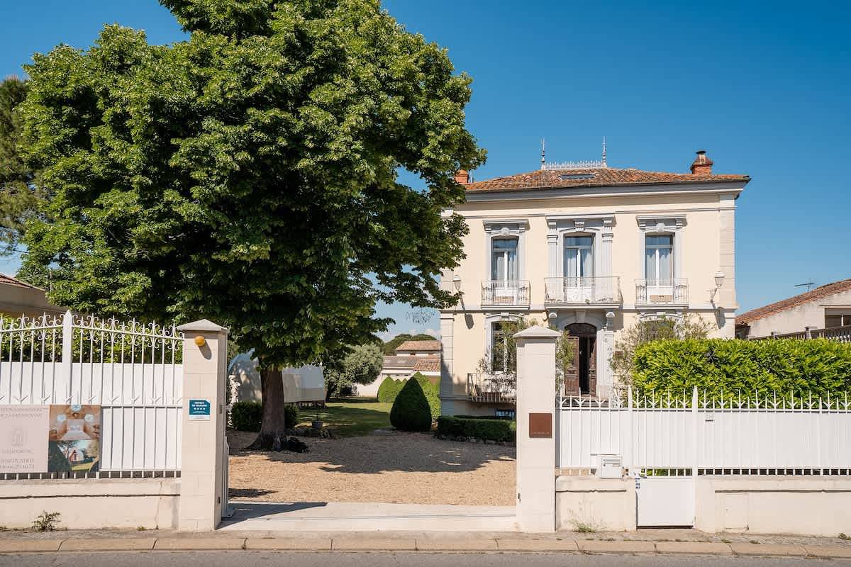 Maison de Maitre Pool Garden coeur Cristal in Magalas, Côte méditerranéenne (France)