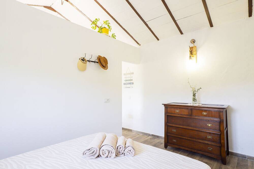 Cubo's Casa Rural Jaramago / piscina privada / Bbq / vistas / wifi gratis in Yunquera, Sierra de las Nieves