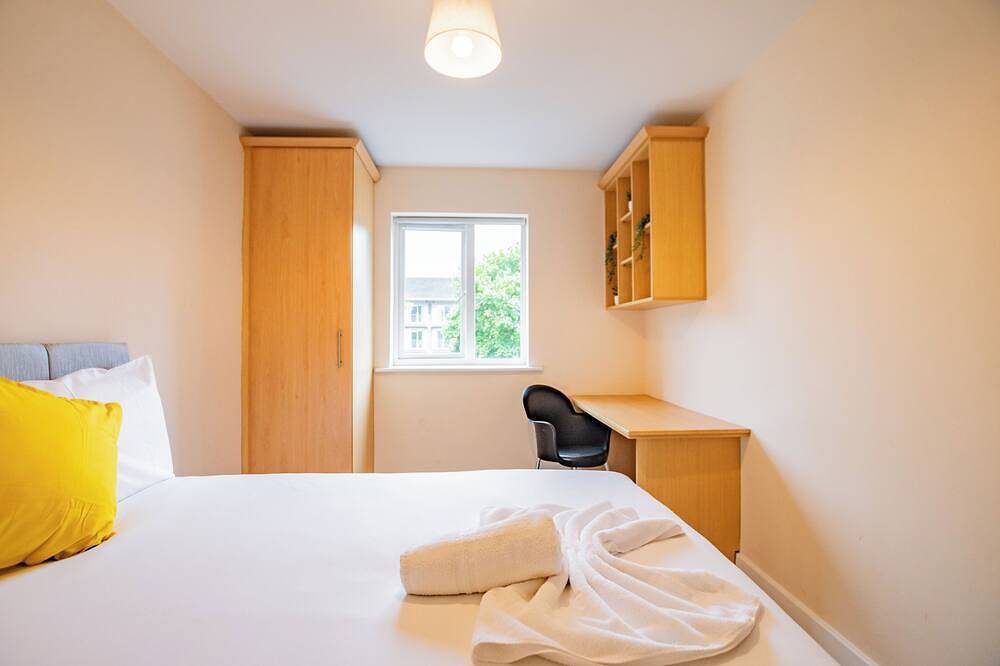 Entire apartment, City Centre Limerick Apartment in Limerick, County Limerick