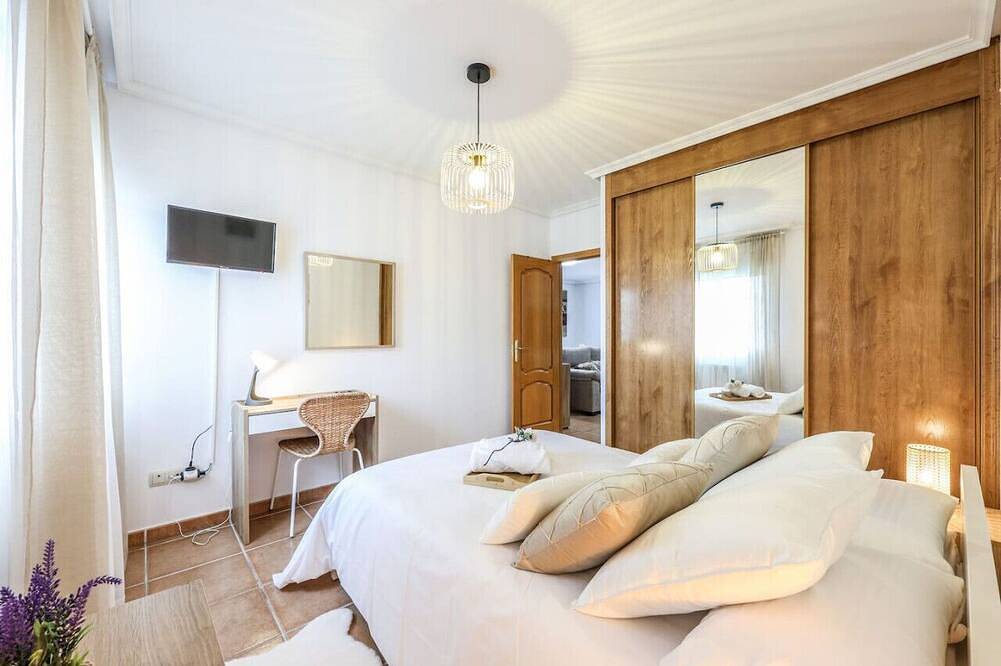 Apartamento entero, Relaxing Getaway 15` from Toledo in Cobisa, Provincia de Toledo