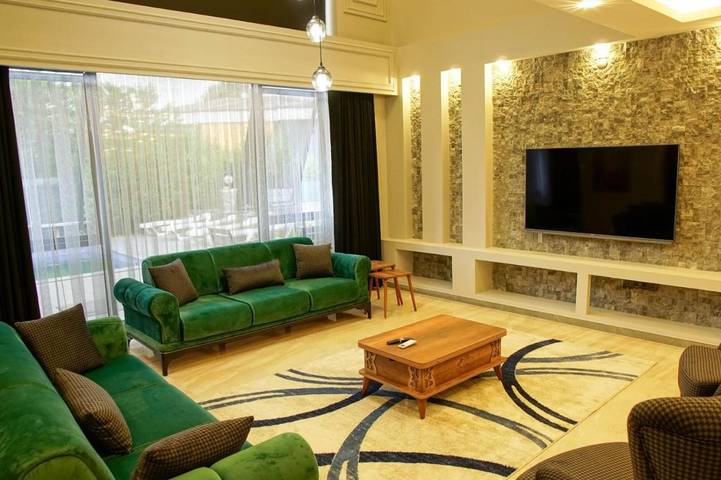 Villa für 11 Personen, mit Pool und Garten sowie Whirlpool in Sapanca