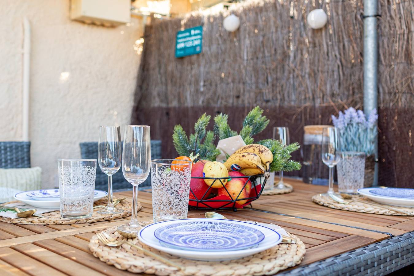 Apartamento entero, Apartamento 'Loft Cala Canyelles' con piscina compartida, Wi-Fi y aire acondicionado in Canyelles, Lloret de Mar