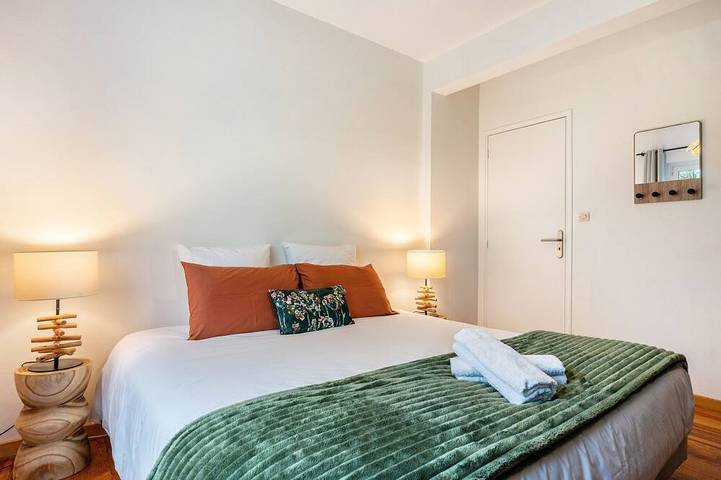 Location de vacances pour 7 personnes, avec terrasse et jardin à Barbazan - 3