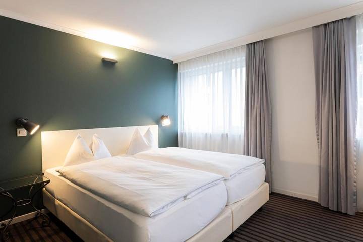 Hotel para 2 personas, con vistas y terraza - 1