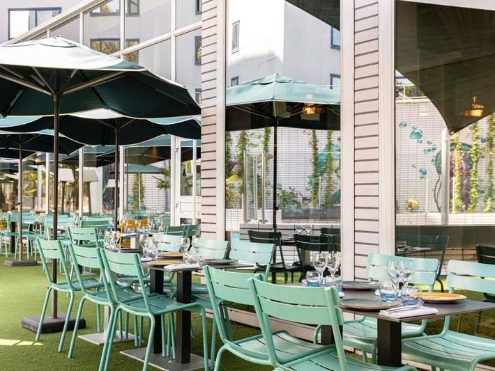 Hôtel pour 4 personnes, avec piscine et terrasse