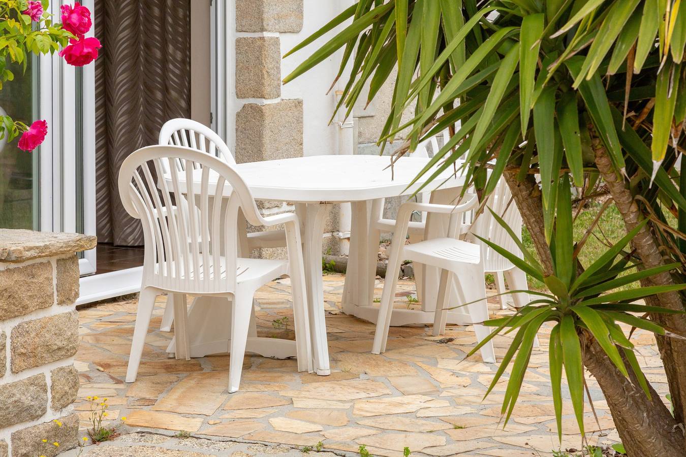 Bed & Breakfast 'Une Chambre À Lestriguiou' mit privater Terrasse, Garten & Wlan in Plomeur, Côte de Cornouaille