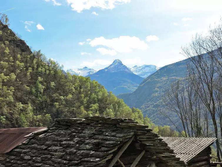 Haus 4 Personen in Serravalle, Lepontinische Alpen