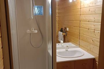 Location De Vacances pour 15 Personnes dans Giron, Parc naturel régional du Haut-Jura, Photo 2