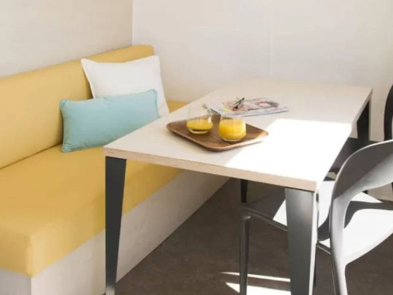 Mobil-home 2 personnes avec terrasse in Sandrans, Région de Bourg-en-Bresse