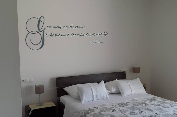 Ganze Wohnung, Modern Apartman - 4 To 6 Persons With A Stunning Sea View in Tisno, Dalmatinisches Festland