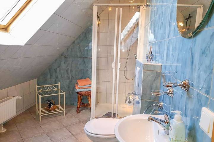 Ganze Wohnung, Ferienwohnung 2 - Ferienwohnungen am Waldrand in Ahrenshagen-Daskow, Vorpommern-Rügen