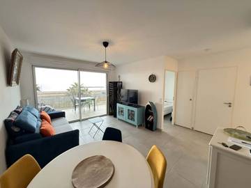 Gîte pour 2 personnes, avec terrasse, adapté aux familles dans Casino de Valras Plage