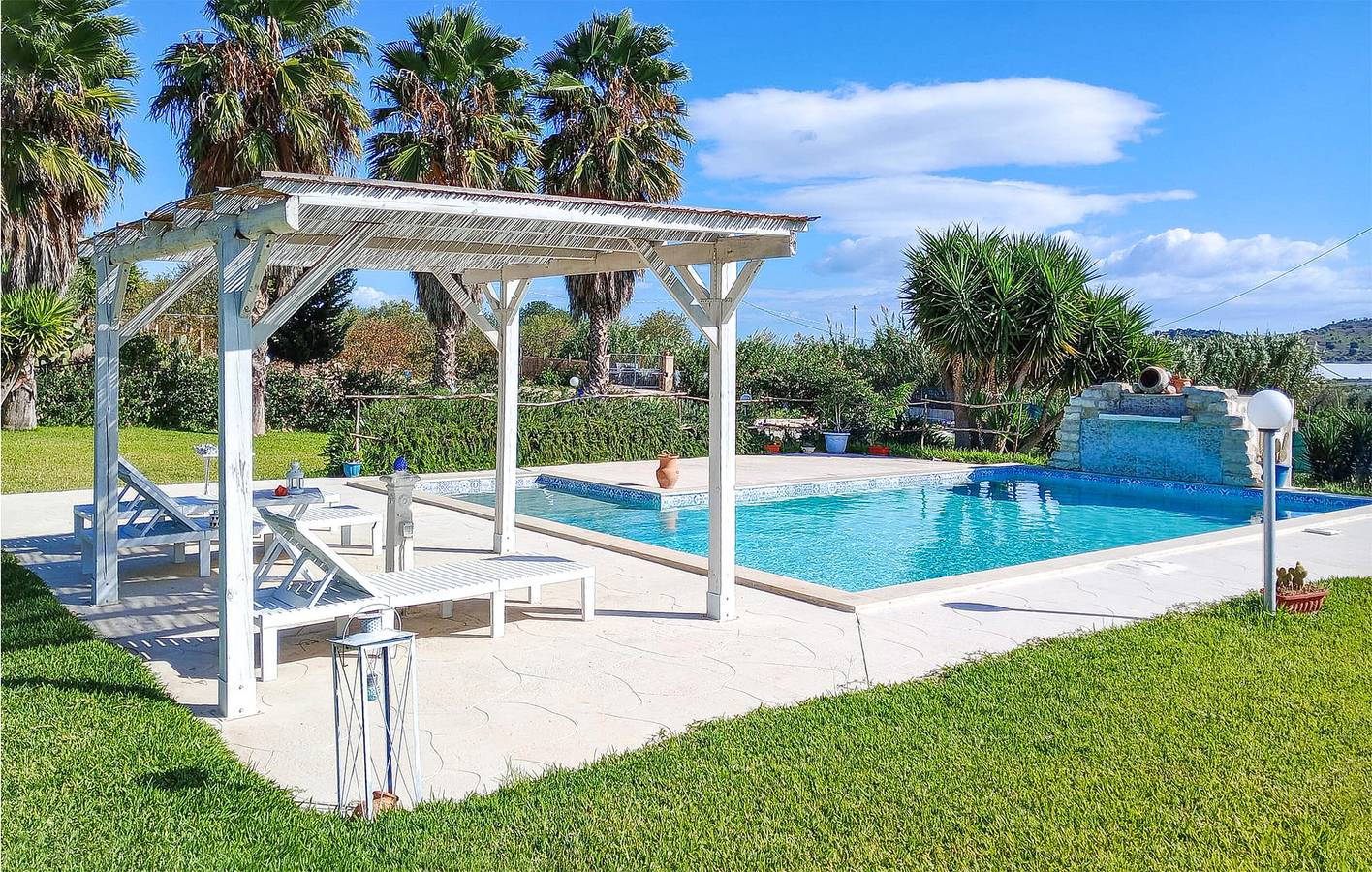 Apartamento Rosolini: Piscina, AC, Parking, WiFi in Municipio de Noto, Provincia de Siracusa