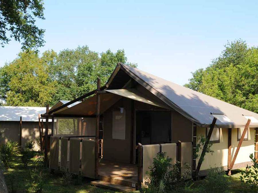 Flower Camping La Blanche Hermine - Zelt 5 personen - Lodge Belle-Ile Confort ohne Sanitäranlagen in Noyal-Muzillac, Côte des Mégalithes