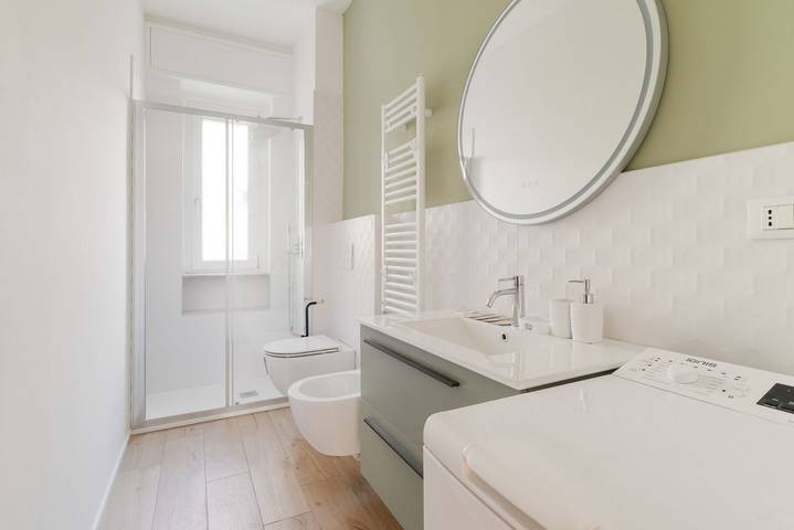 Ganze Wohnung, Ferienwohnung für 2 Personen mit Balkon/Terrasse in Mailand, Mailand Provinz