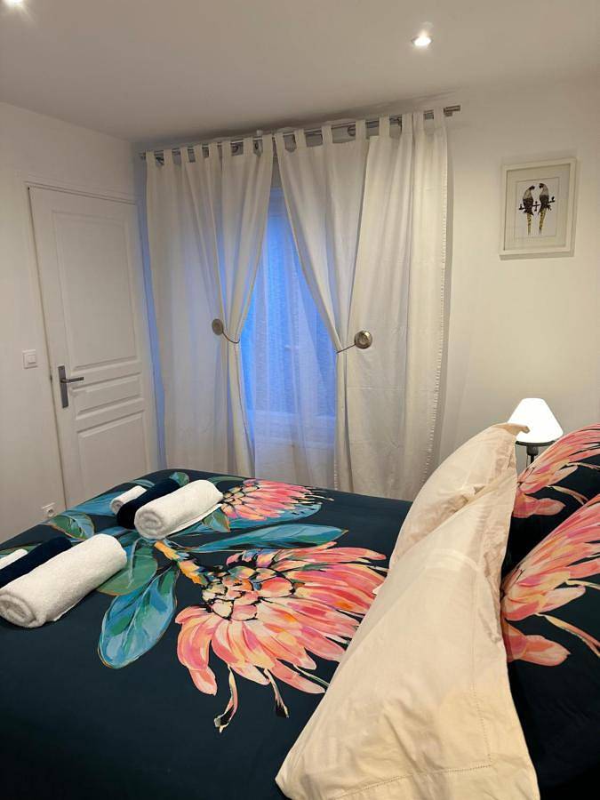 Appartement de vacances entier, Logement avec entrée indépendantes a 25 min de Paris en Rer in Yerres, Essonne