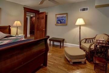 Bungalow for 8 Guests in Atlanta, Fulton County, Picture 4