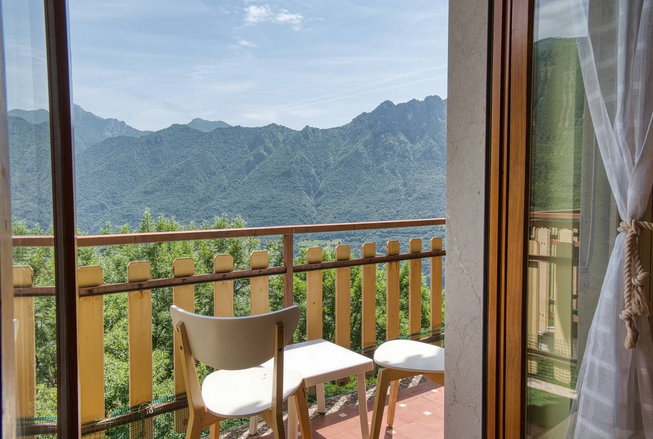 Ganze Wohnung, Grigna Mountain View in Casargo, Orobie Alpen West
