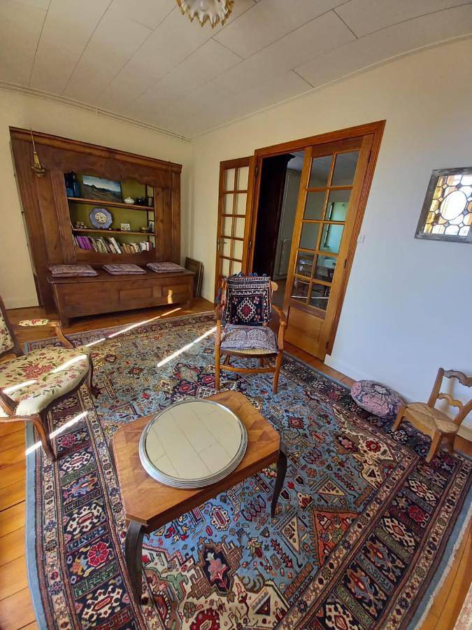 Location de vacances pour 5 personnes, avec vue, animaux acceptés dans Office De Tourisme Du Pays De Murat Sud Auvergne - 4