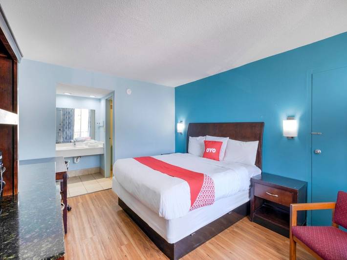 Entire apartment, Cleveland Tn|King Bed in Cleveland (TN), Bradley County