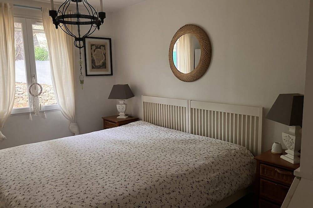 Propriete De Charme Dans Havre De Paix -  Piscine Privee in La Roquebrussanne, Côte méditerranéenne (France)