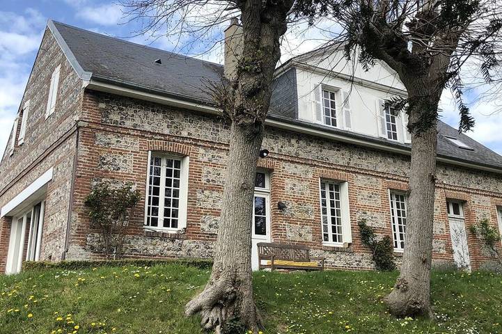 Location de vacances pour 5 personnes, avec jardin et terrasse à Ouville-la-Rivière