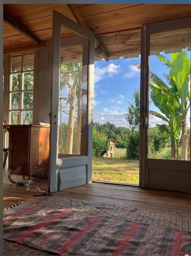 Gîte pour 2 personnes, avec terrasse et vue, animaux acceptés à Saint-Priest-les-Fougères - 4