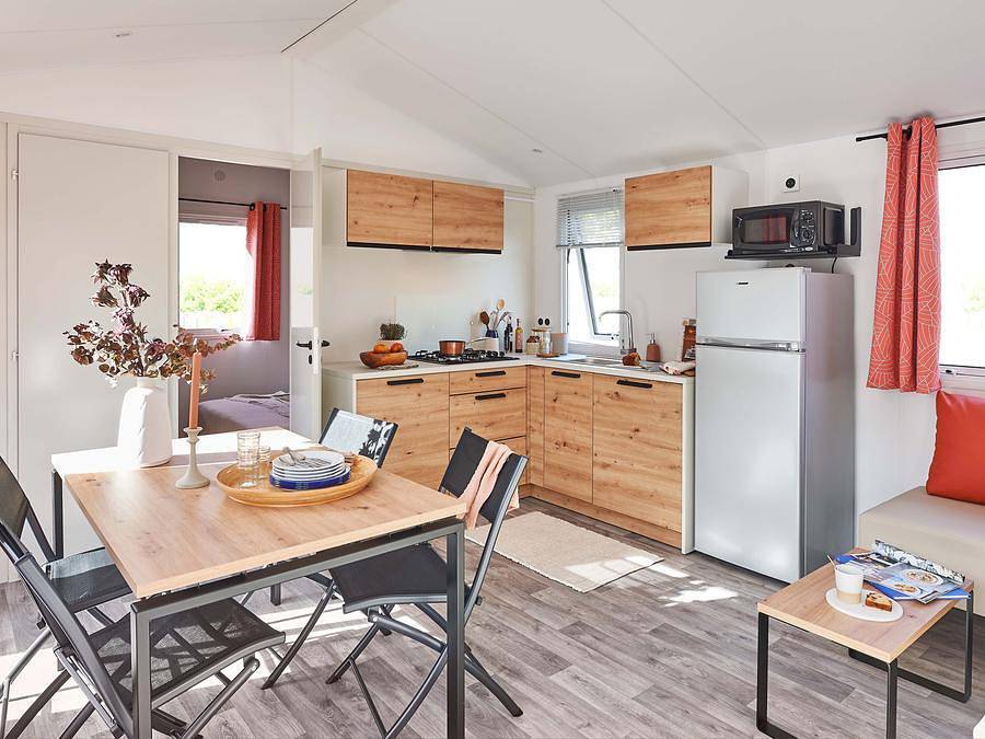 Camping Club Les Tamaris 5* - Ms Vacances - Mobilhome 4 personnes - Toscane Premium. in Le Barcarès, Côte méditerranéenne (France)