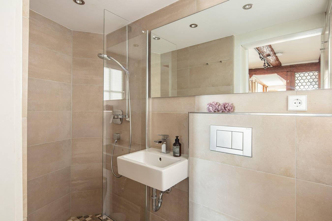Ganze Ferienwohnung, Seehaus Allensbach Riviera Suite in Allensbach, Untersee