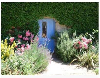 Location de vacances pour 8 personnes, avec vue ainsi que jardin et piscine, animaux acceptés à Pleugriffet