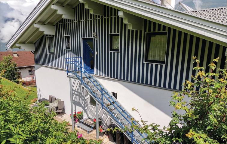 Ganze Ferienwohnung, Gemütliche 1-Zimmer-Wohnung in der Nähe von Mörtschach: WLAN, Parkplatz & Küche in Schobergruppe, Mörtschach