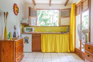 Vacation Apartment for 4 Guests in Deshaies, French West Indies, Picture 1