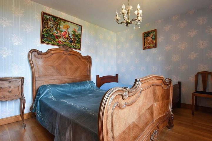 Location de vacances pour 7 personnes, avec terrasse ainsi que jardin et piscine à Loubejac - 3