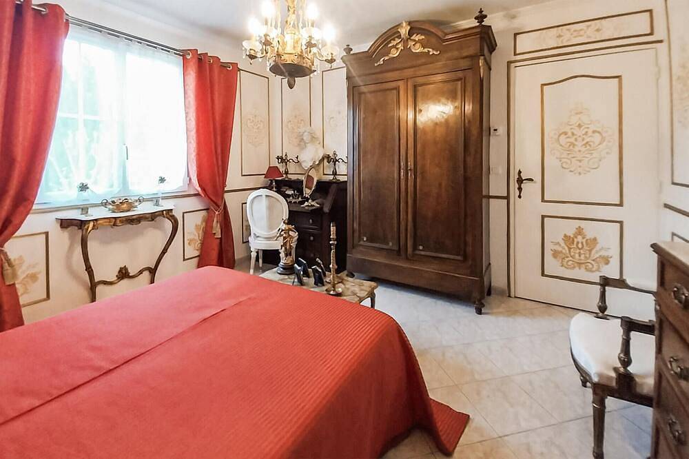 Stunning home in Saint-Laurent-d'Aigouz in Saint-Laurent-d'Aigouze, Mediterranean Coast (France)
