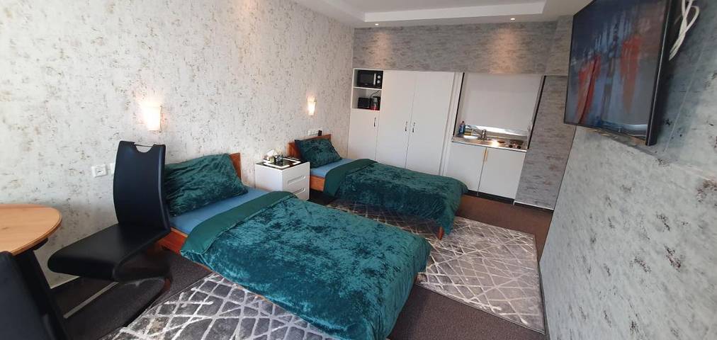 Ferienwohnung für 2 Personen, mit Ausblick und Terrasse sowie Garten in Finkenwerder