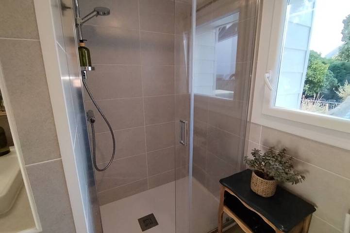 Charming townhouse for 4 people near the Blavet River in Pontivy, Pontivy region