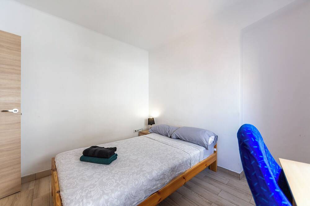 Apartamento entero, Apartamento 'Calle Jaul' con Wi-Fi y aire acondicionado in Almería, Costa de Almería