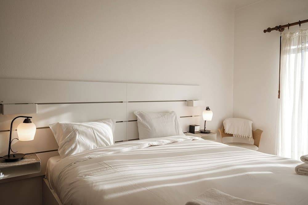 Magoito • Refúgio para amantes da natureza. in Praia do Magoito, São João das Lampas e Terrugem