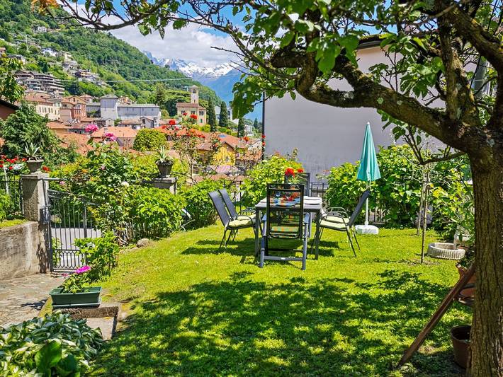 Gîte pour 4 personnes, avec vue ainsi que jardin et vue sur le lac à Gravedona