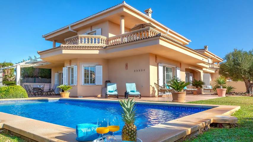 Ferienhaus für 8 Personen, mit Terrasse und Pool sowie Garten auf Mallorca