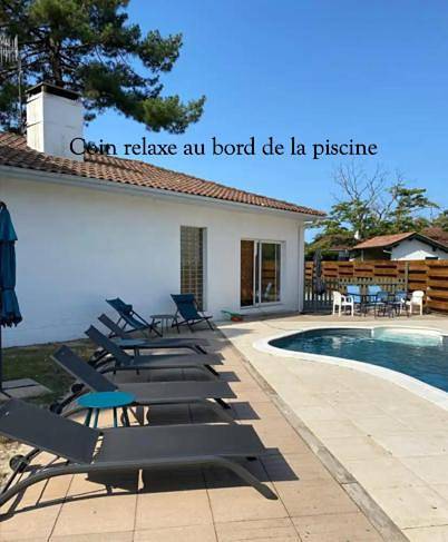 Villa pour 8 personnes, avec piscine et jardin, animaux acceptés à Mimizan