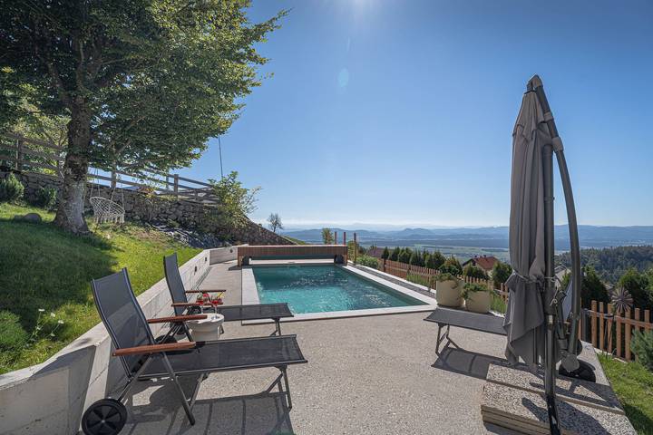 Villa Marjetica – Pool & Panoramic View in Cerklje na Gorenjskem, Osrednjeslovenska