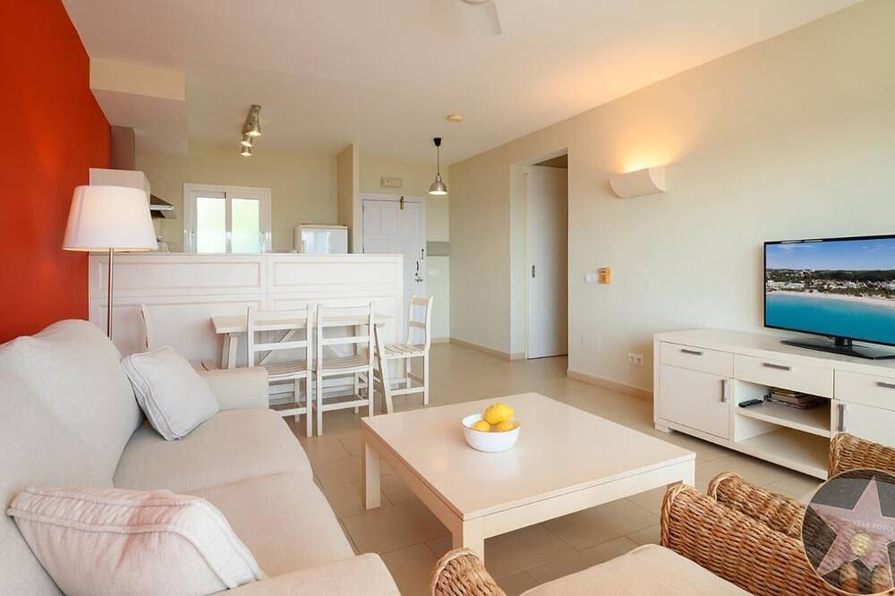 Entire apartment, Apartment 4 In front of the sea in Santo Tomas, Es Migjorn Gran