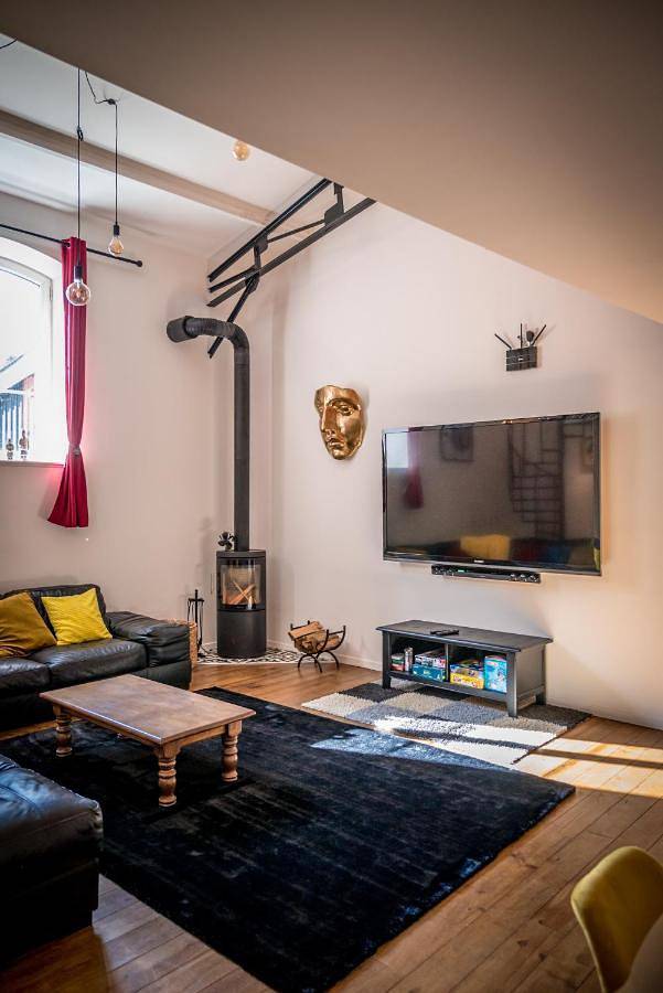 Location de vacances pour 4 personnes, avec jacuzzi et jardin ainsi que sauna et piscine à Sourdeval - 3