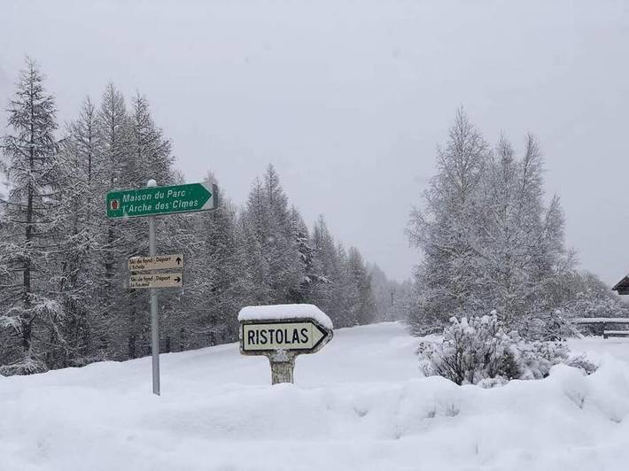Gîte pour 10 personnes, avec jardin et jacuzzi à Ristolas - 2