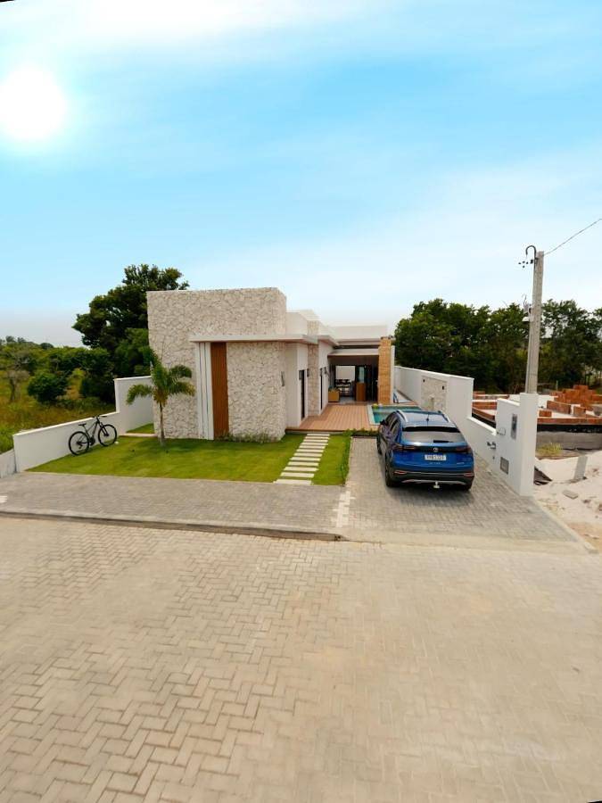 Casas e apartamentos de temporada para 12 pessoas, com piscina e jardim, com animais de estimação em Vera Cruz 