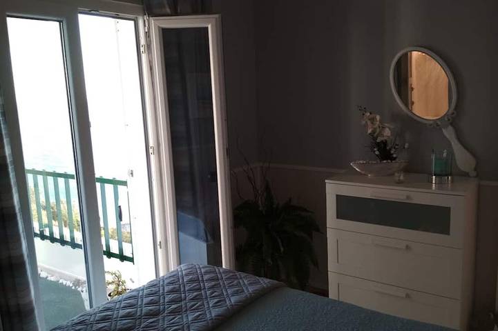 Ganze Wohnung, Wohnung T1 + 1 Sesimbra. Wifi + Kabel-Tv + A / C in Praia da Califórnia, Sesimbra