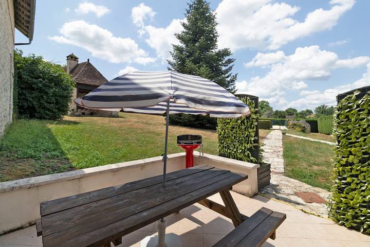 'Gite Cosy En Pierres Apparentes' House with Private Pool, Private Terrace & Shared Garden in Fossemagne, Périgord Noir