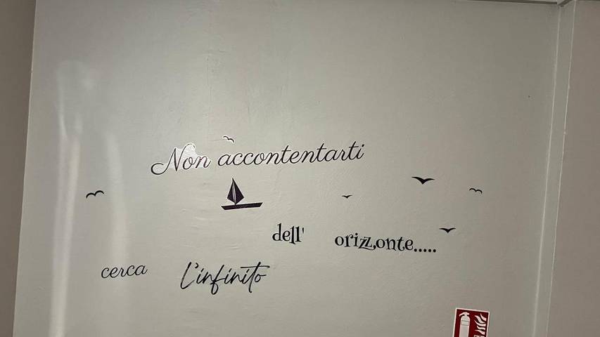 Hôtel pour 2 personnes, avec terrasse et vue, animaux acceptés dans Office De Tourisme Ventoux Sud - 2